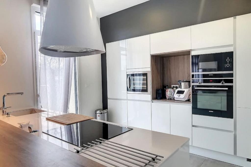 Neuville-sur-Saône Duplex En Rez De Jardin 아파트 외부 사진
